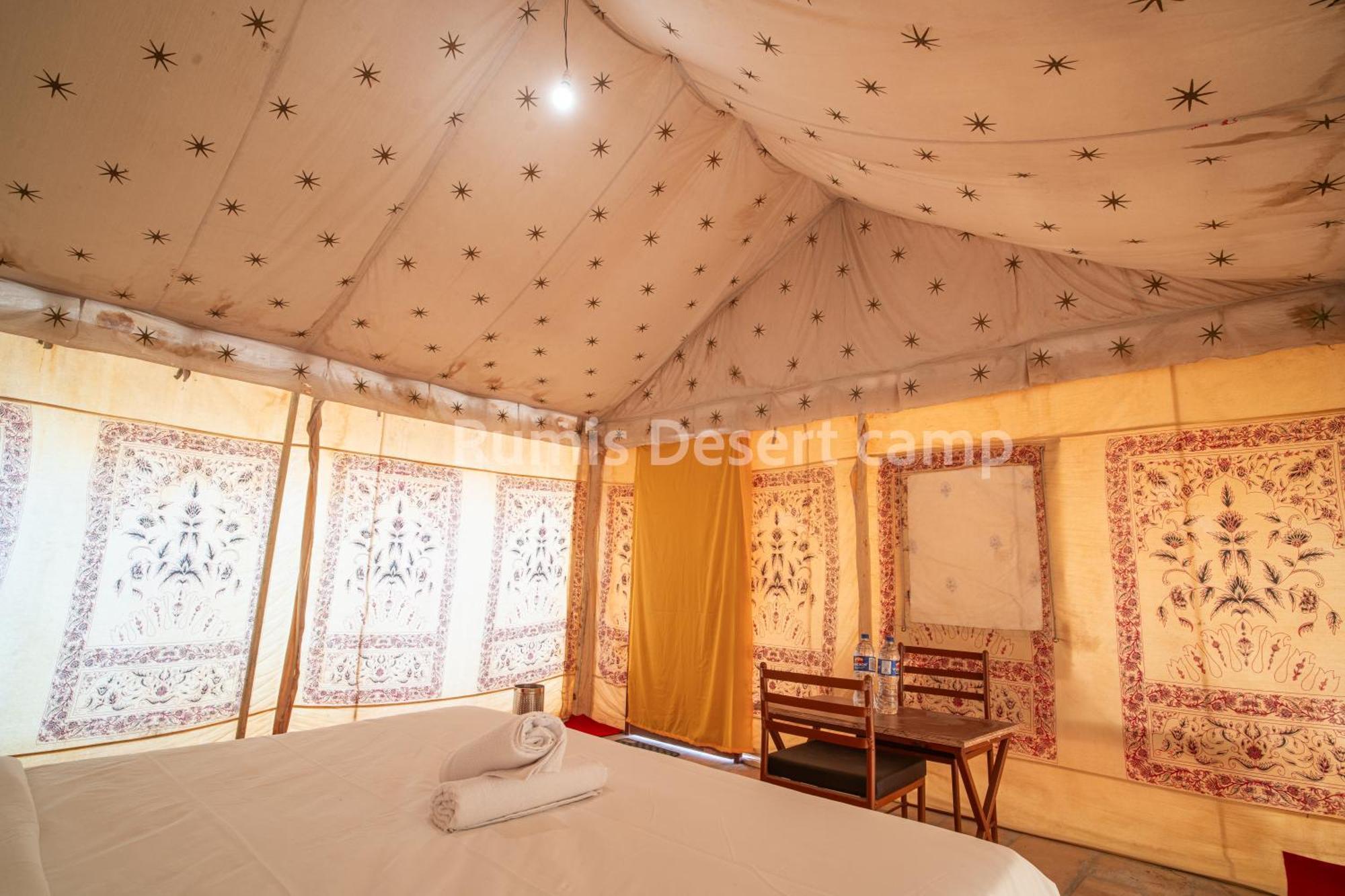 Lägenhet på 30 m² i Jaisalmer Fort, med 1 sovrum och 1 badrum  Exteriör bild